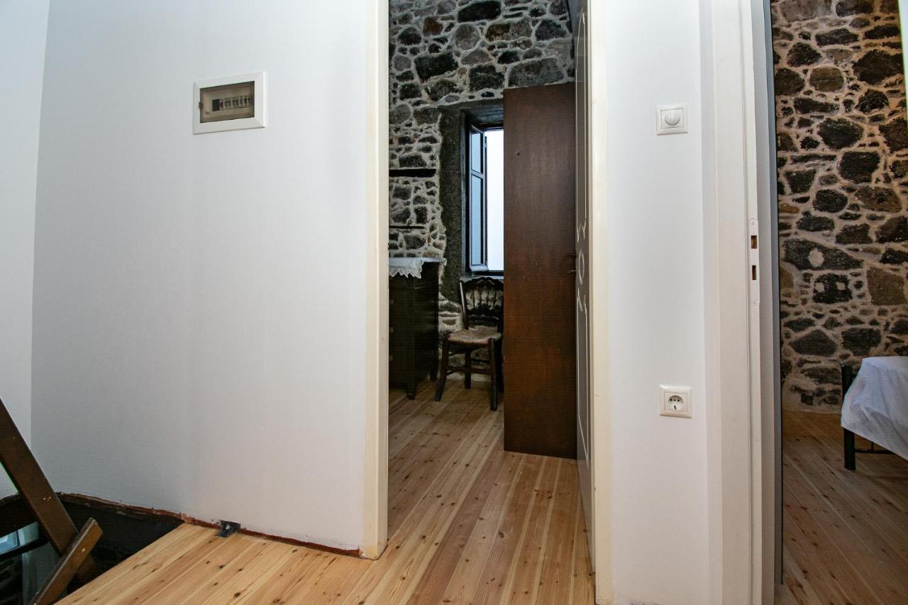 Ferienwohnung Plousiadi΄S Stone House Skála Exterior foto